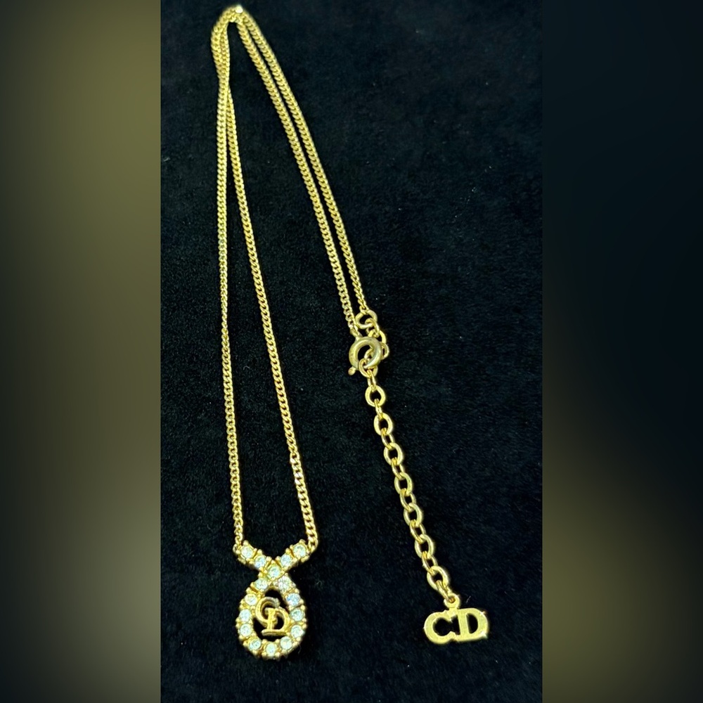Vintage DIOR Necklace CD Logo Gold-Tone W/Rhinestones. Newly cleaned & Sanitized - Picture 11 of 12